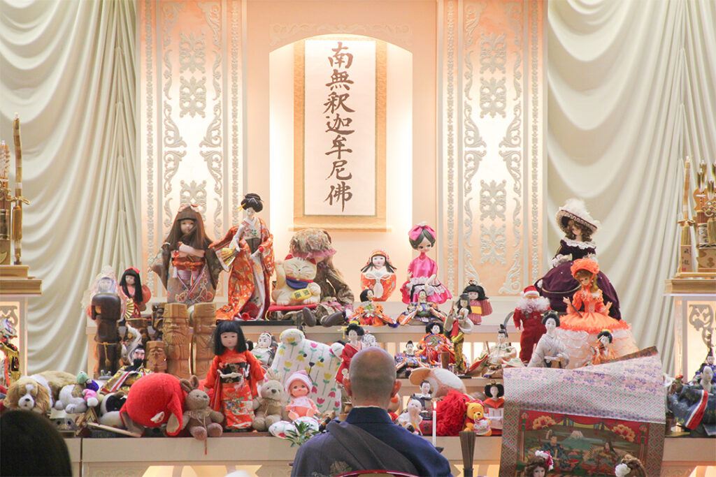 5月2日 篠山会館にて人形供養祭が執り行われました